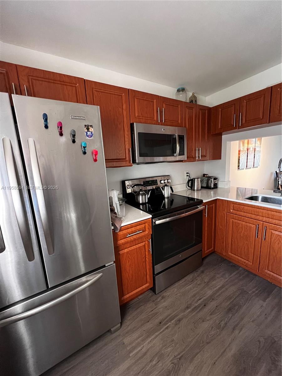 PINE LAKE FIVE CONDO - Residential Lease