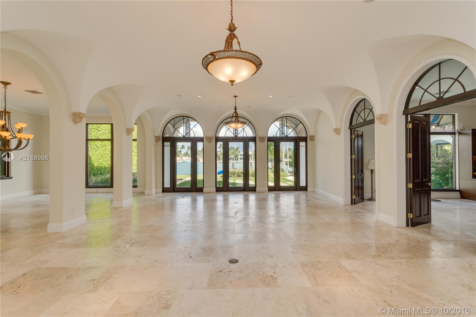 SAN MARINO ISLAND - Residential