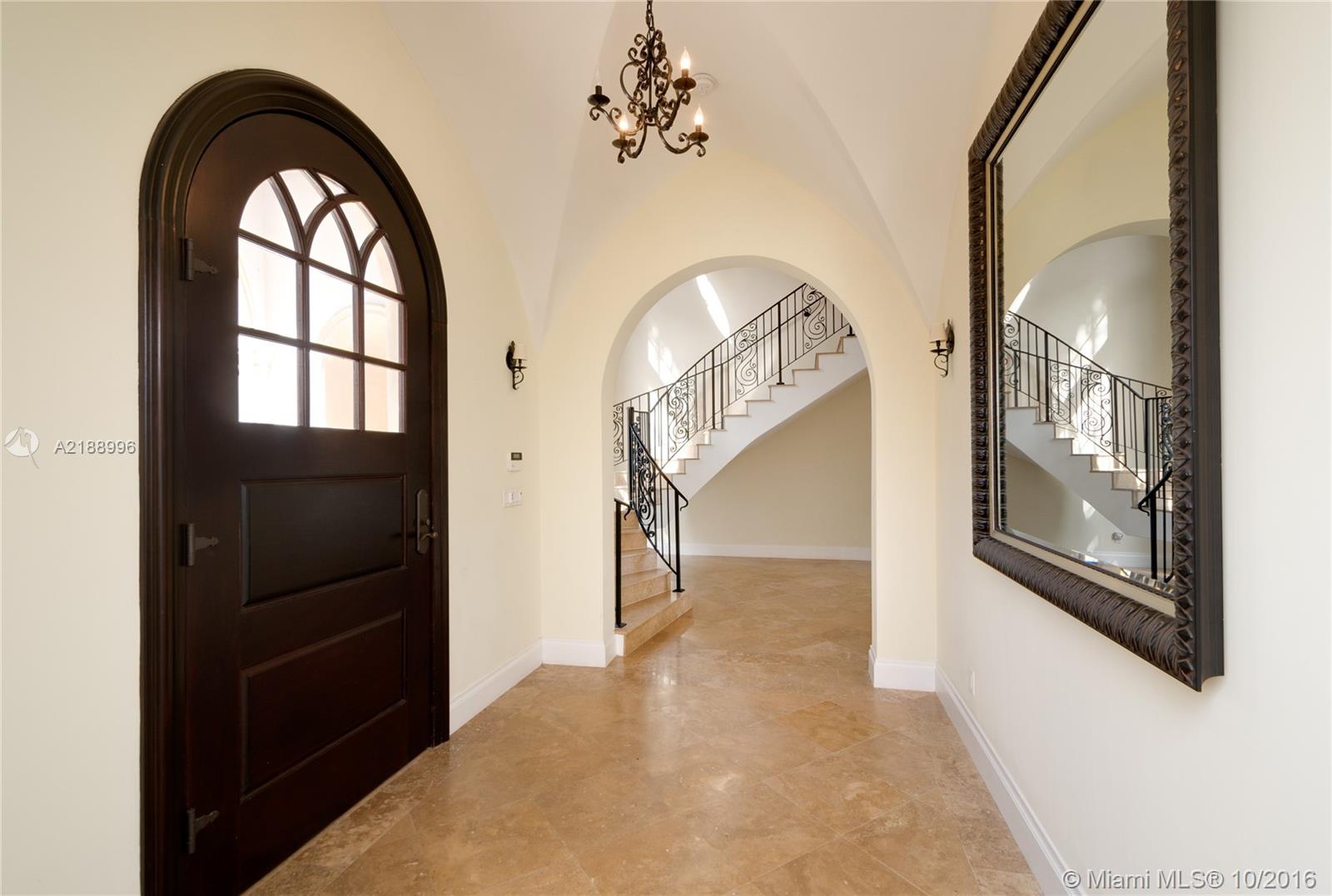 SAN MARINO ISLAND - Residential