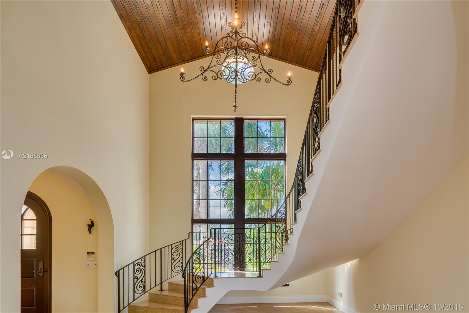 SAN MARINO ISLAND - Residential
