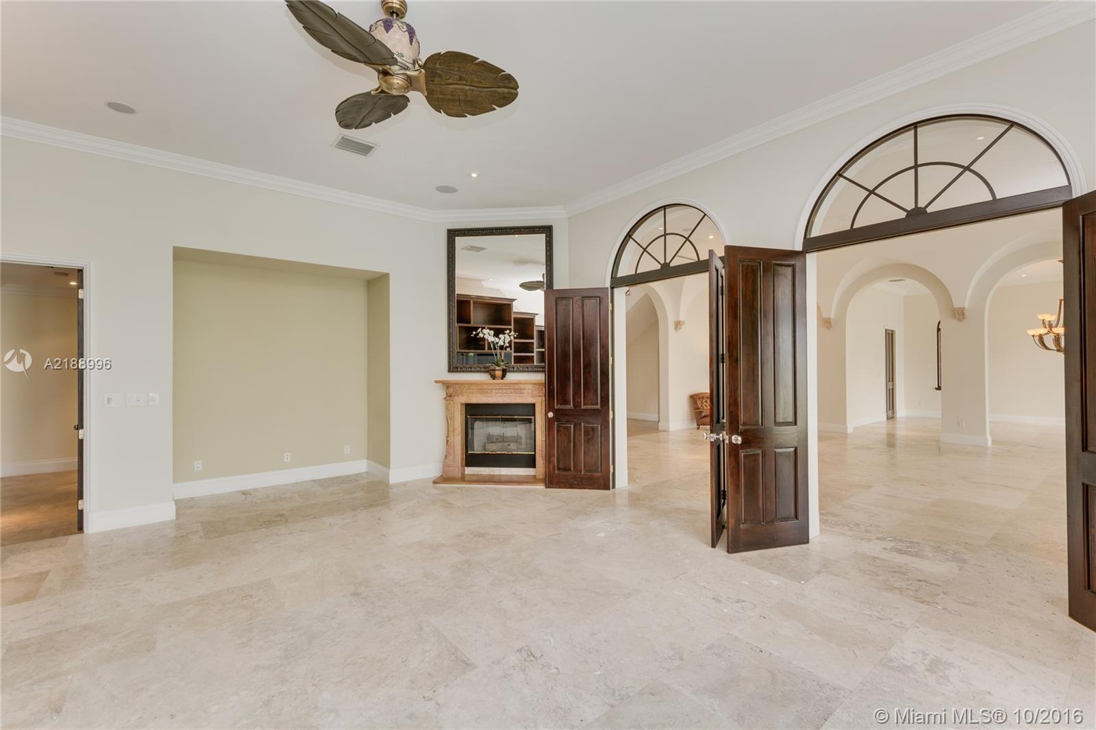 SAN MARINO ISLAND - Residential