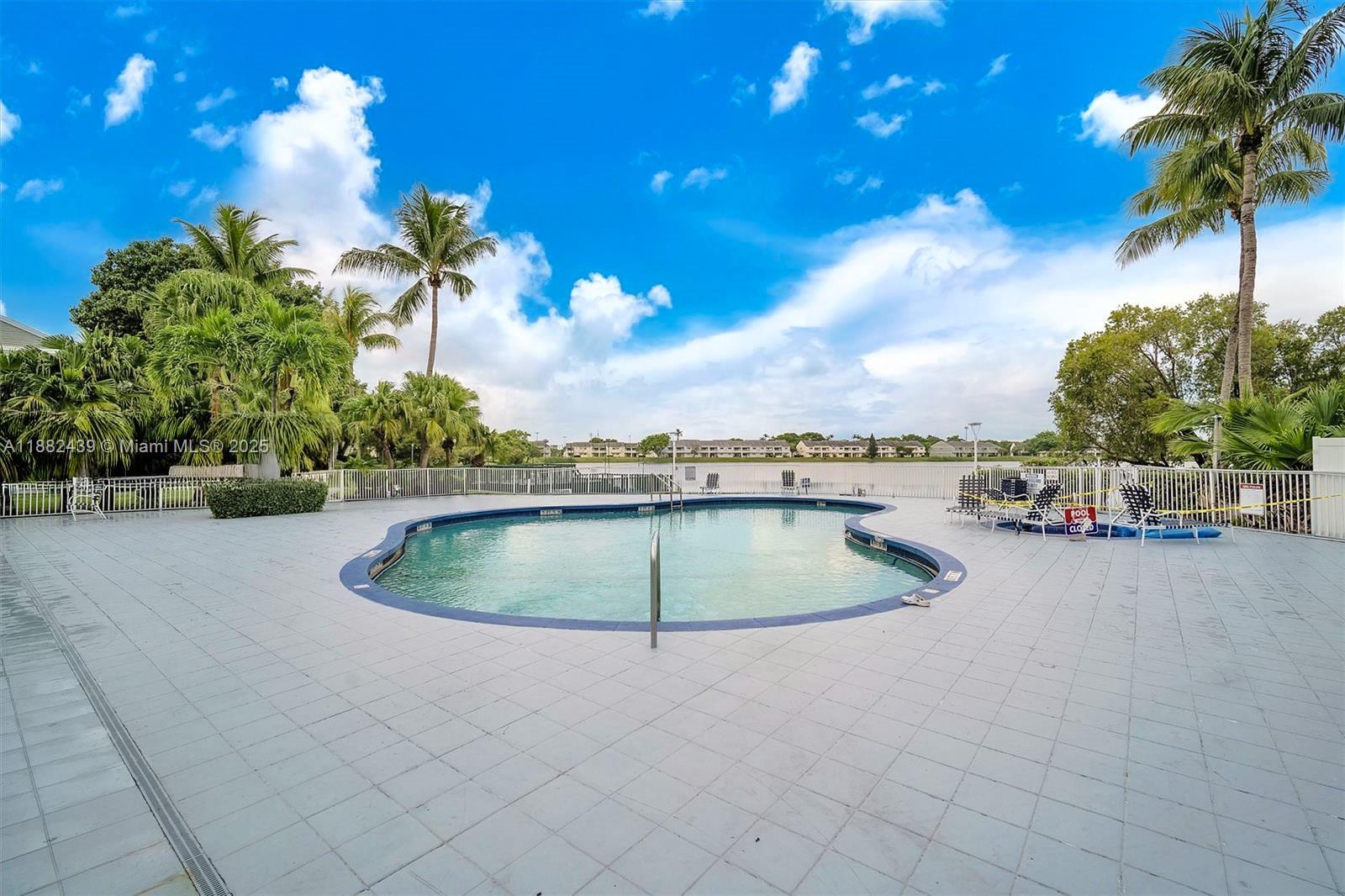 SUMMER LAKE - Residential Lease