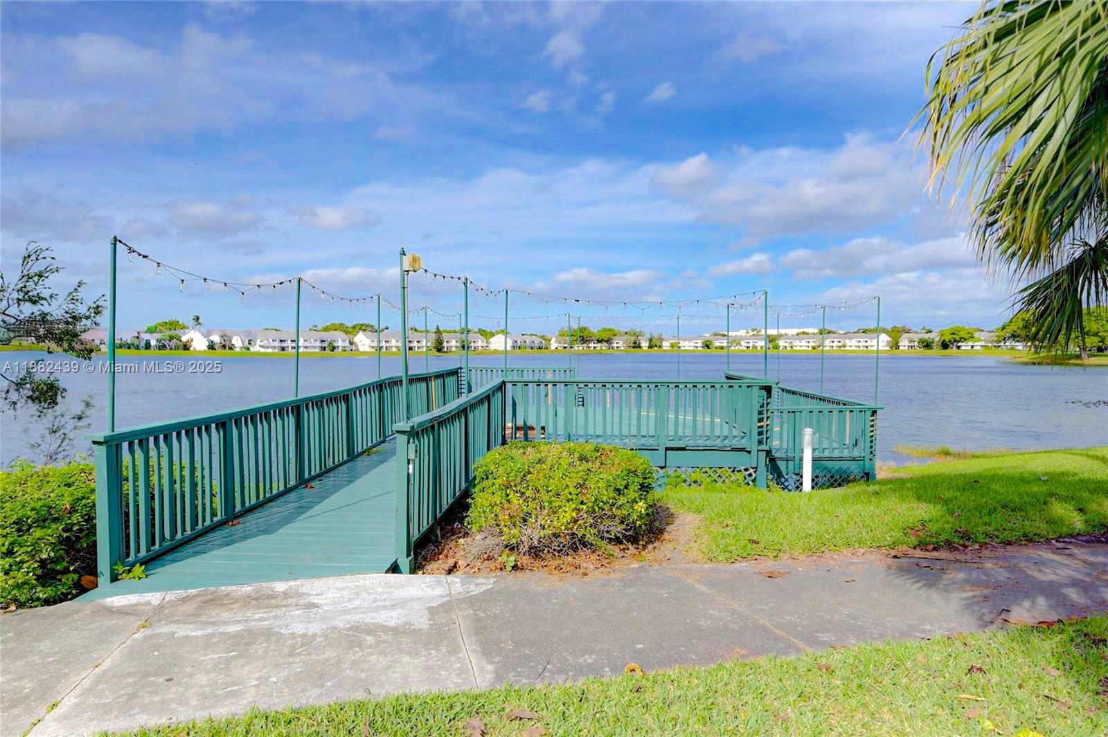 SUMMER LAKE - Residential Lease