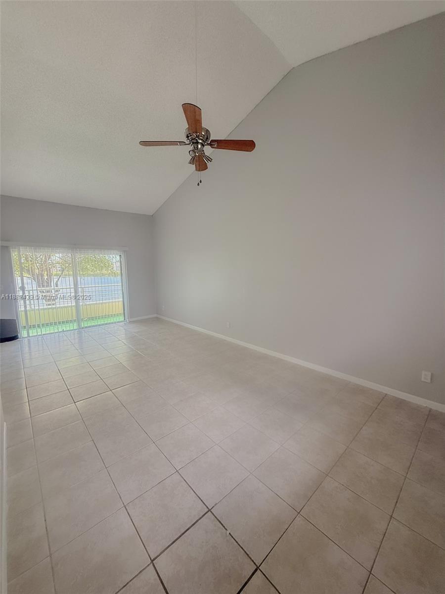 SUMMER LAKE - Residential Lease