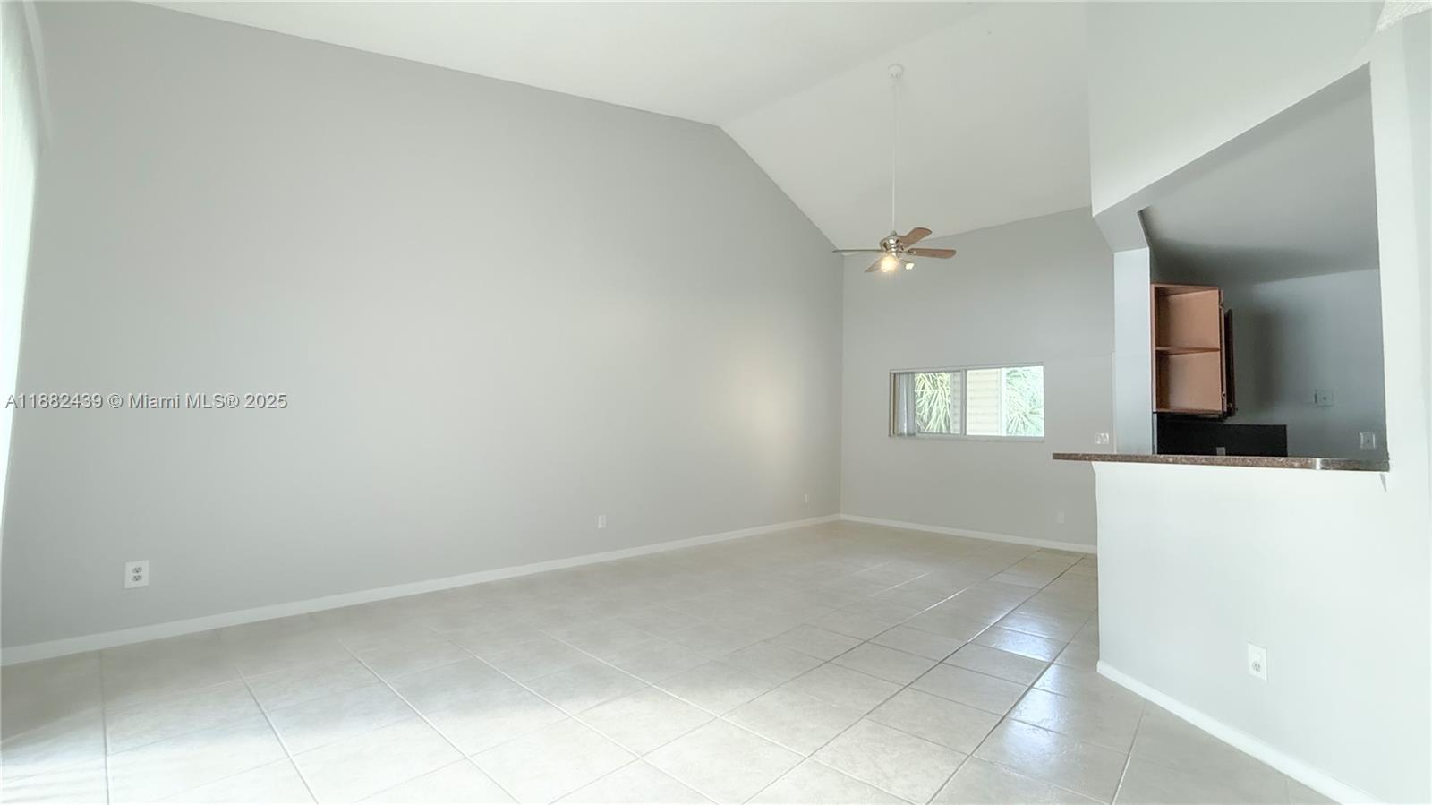 SUMMER LAKE - Residential Lease