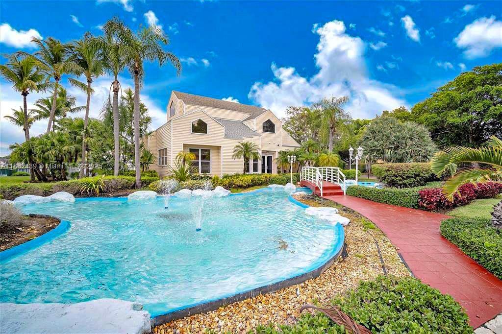 SUMMER LAKE - Residential Lease