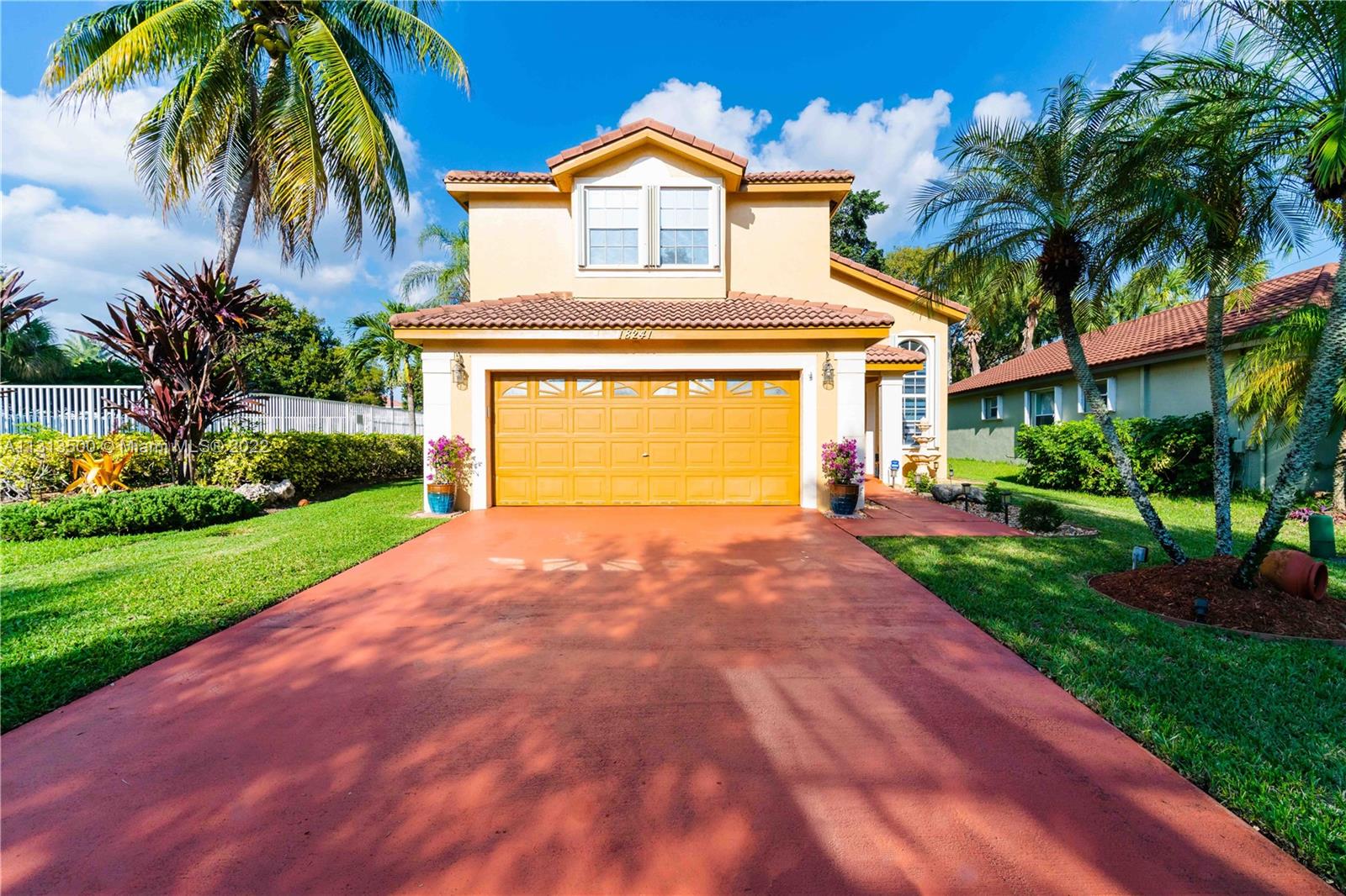 Beautifully updated 3 bedroom 2.5 bathroom single family home in Bermuda Village of Silver Lakes ~ This home boasts a remodeled custom kitchen with quartz waterfall countertop, built in eat-in kitchen/bar and upgraded appliances. Tile throughout downstairs and engineered vinyl plank flooring upstairs. New A/C (2022) Tankless water heater (2022) Custom zebra blinds (2022) Interior and exterior painting (2021) Upgraded LED Lighting throughout the home, custom shelving in closets, and additional air conditioned garage room storage are just some of this home’s wonderful features. Relax outside or entertain in one of the two covered patios with pergola. Hurricane shutters for added protection. Walking distance to community pool. HOA includes cable & internet.