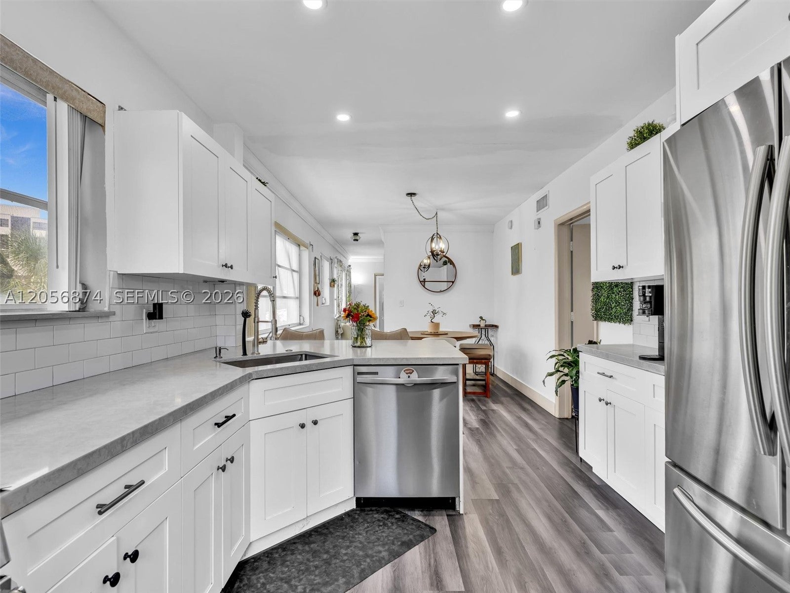 1060 92nd St 6