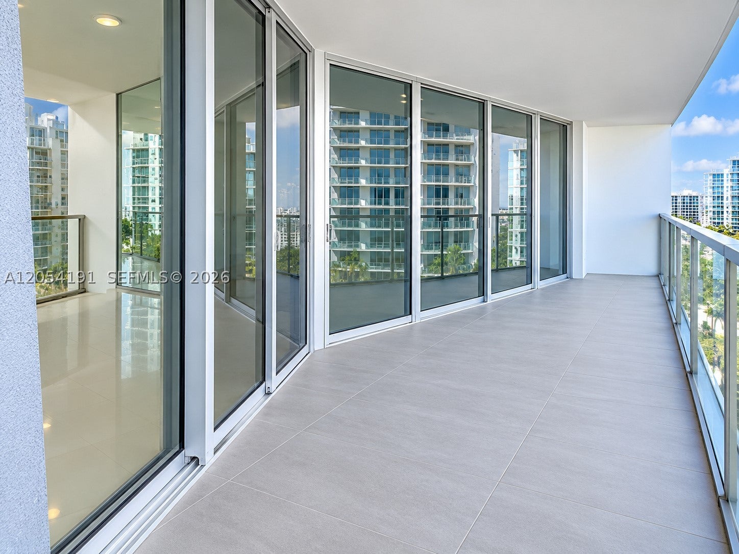495 BRICKELL AV 4208