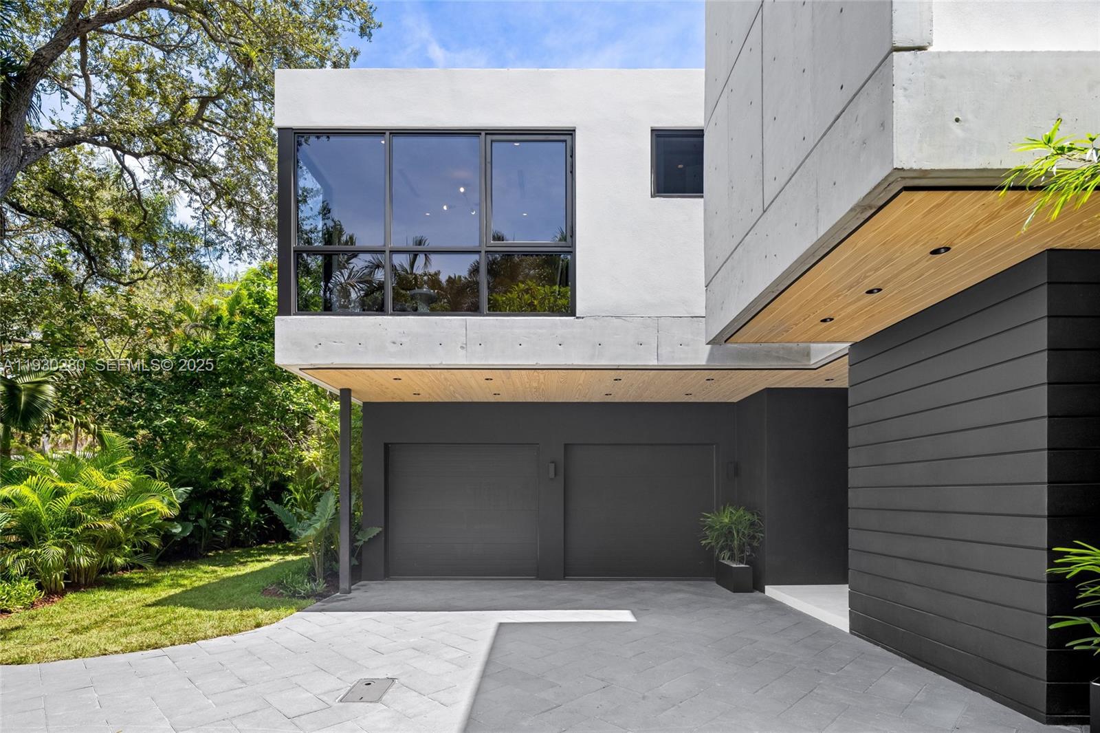 AMD PL OF BONITA PARK - Residential Lease