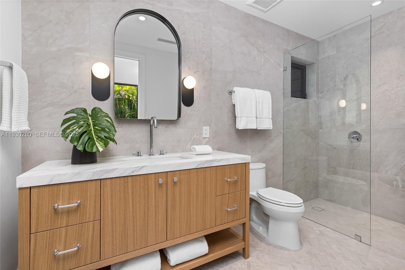 AMD PL OF BONITA PARK - Residential Lease