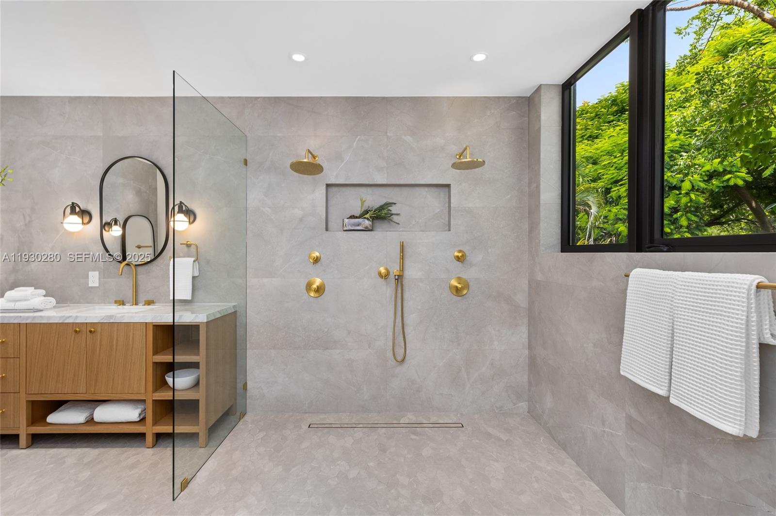 AMD PL OF BONITA PARK - Residential Lease