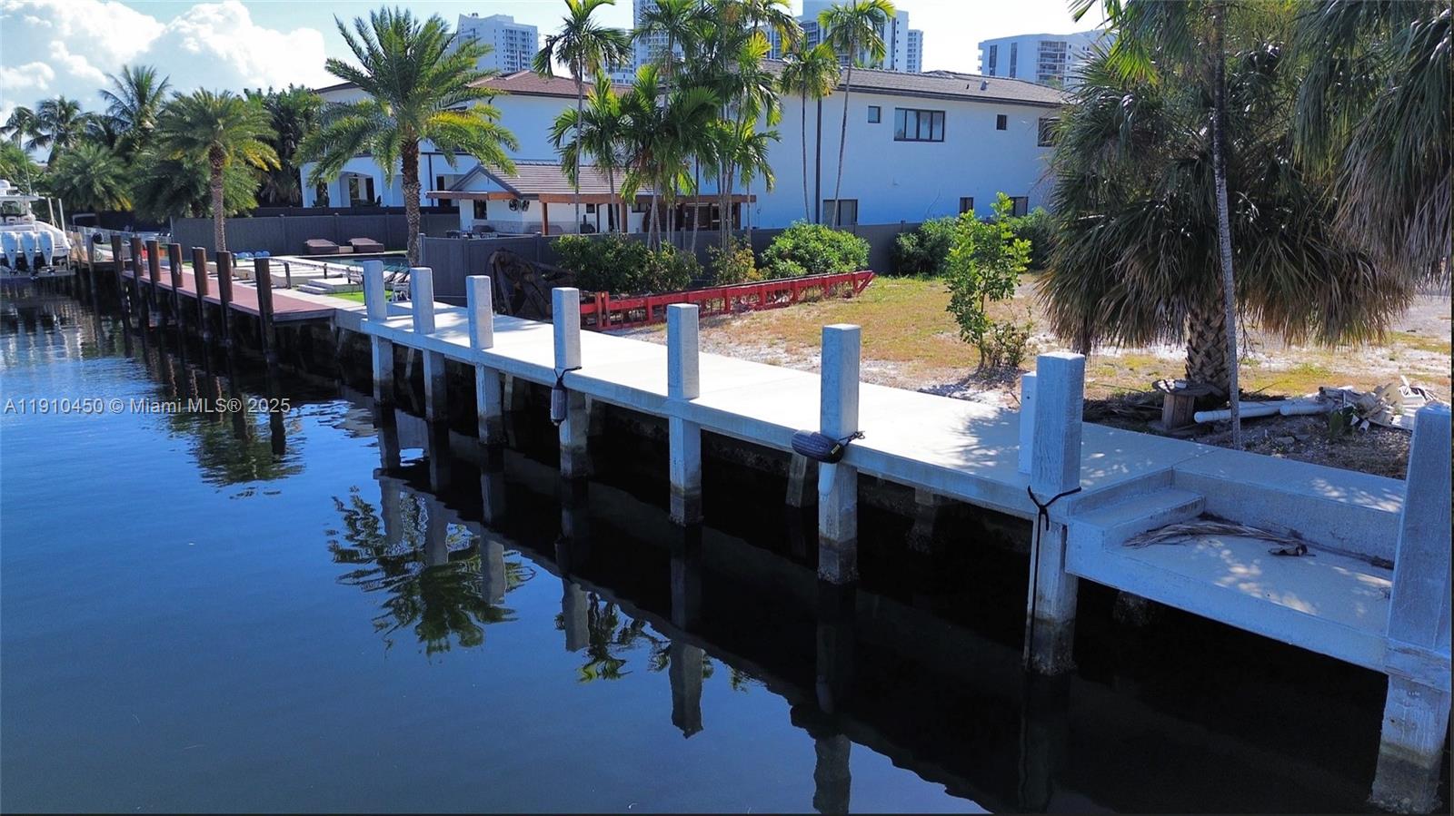 GOLDEN ISLES SEC D REPLAT - Residential