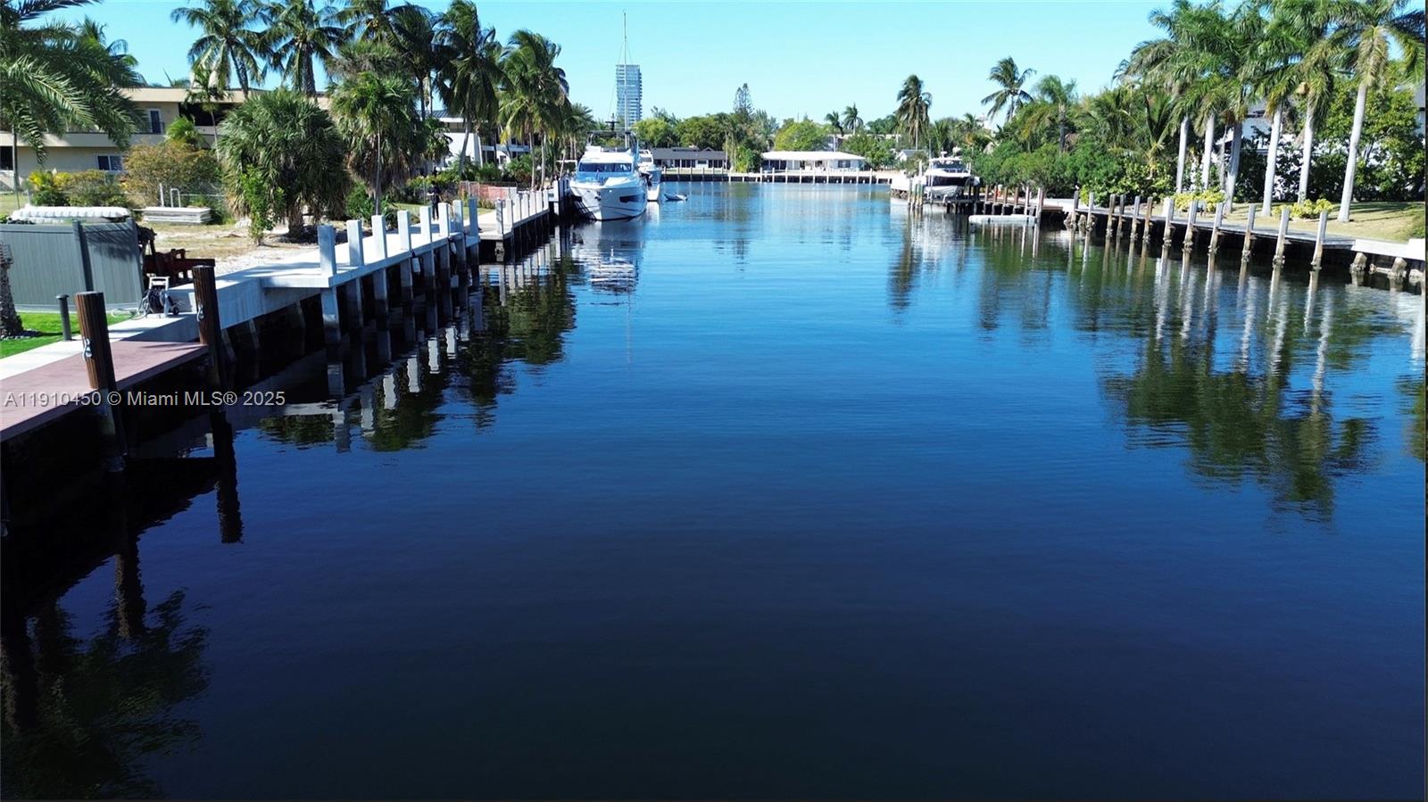 GOLDEN ISLES SEC D REPLAT - Residential