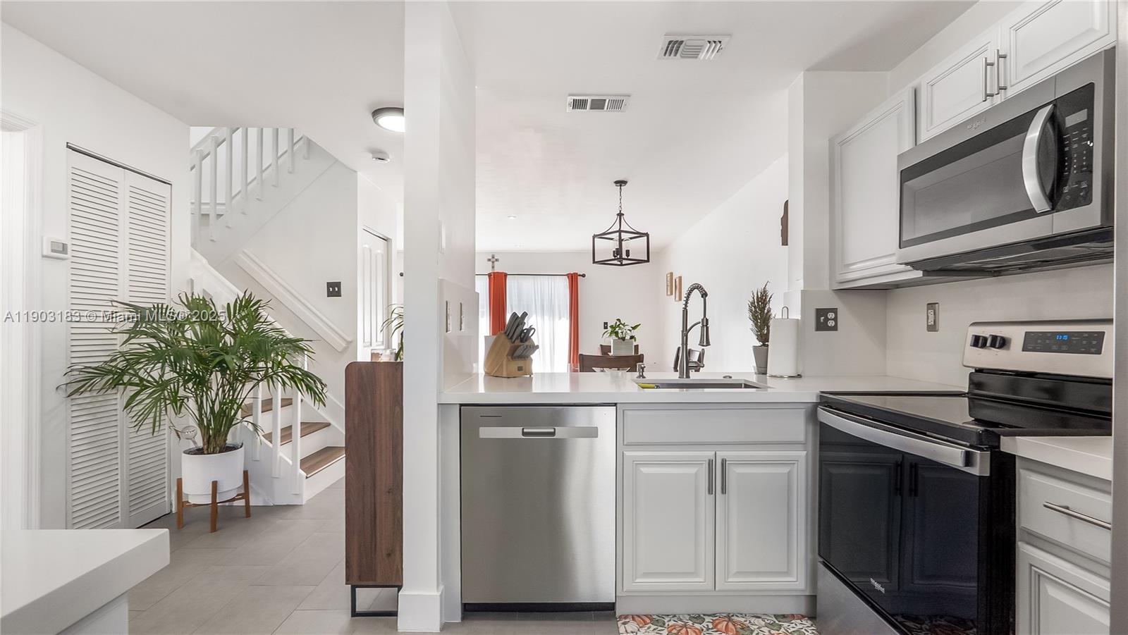 WEITZER SERENA LAKES TOWN - Residential