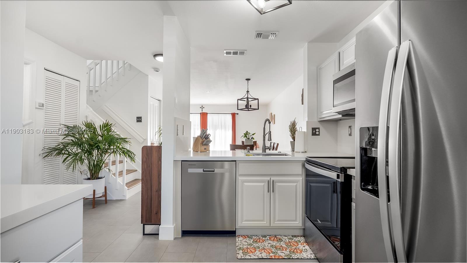 WEITZER SERENA LAKES TOWN - Residential