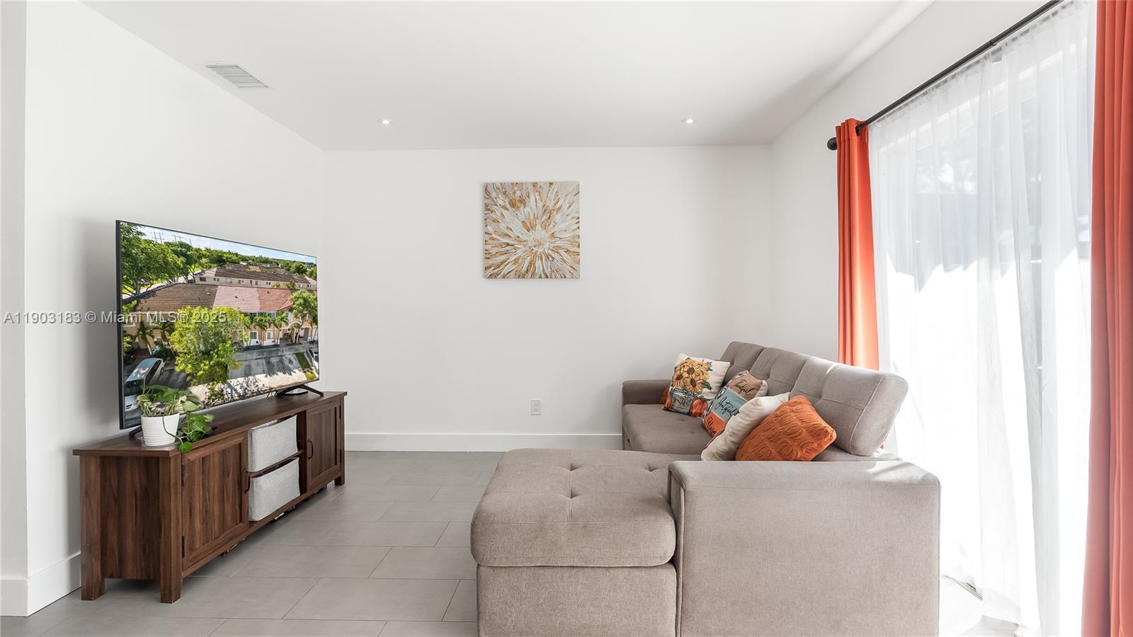 WEITZER SERENA LAKES TOWN - Residential