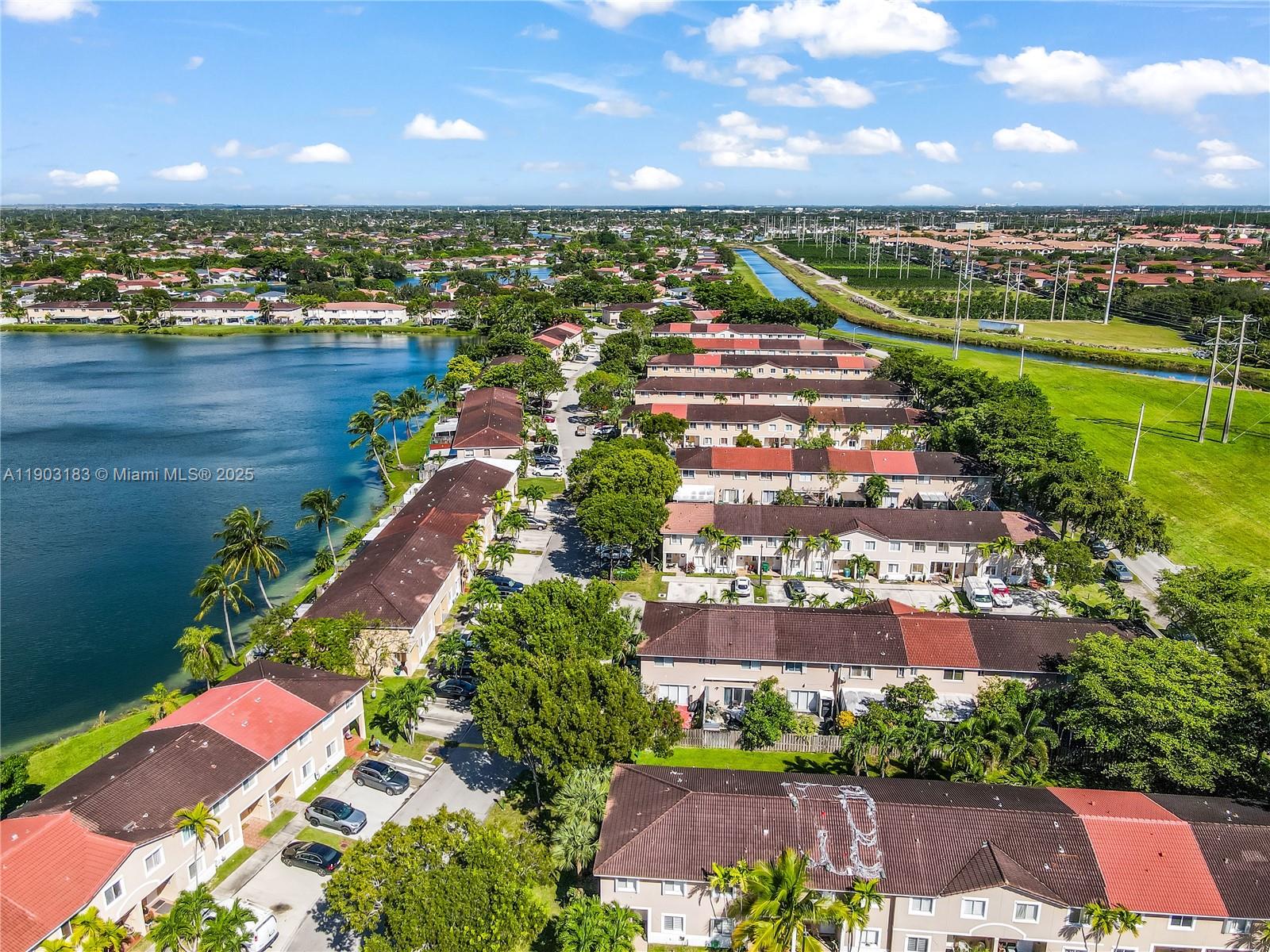 WEITZER SERENA LAKES TOWN - Residential