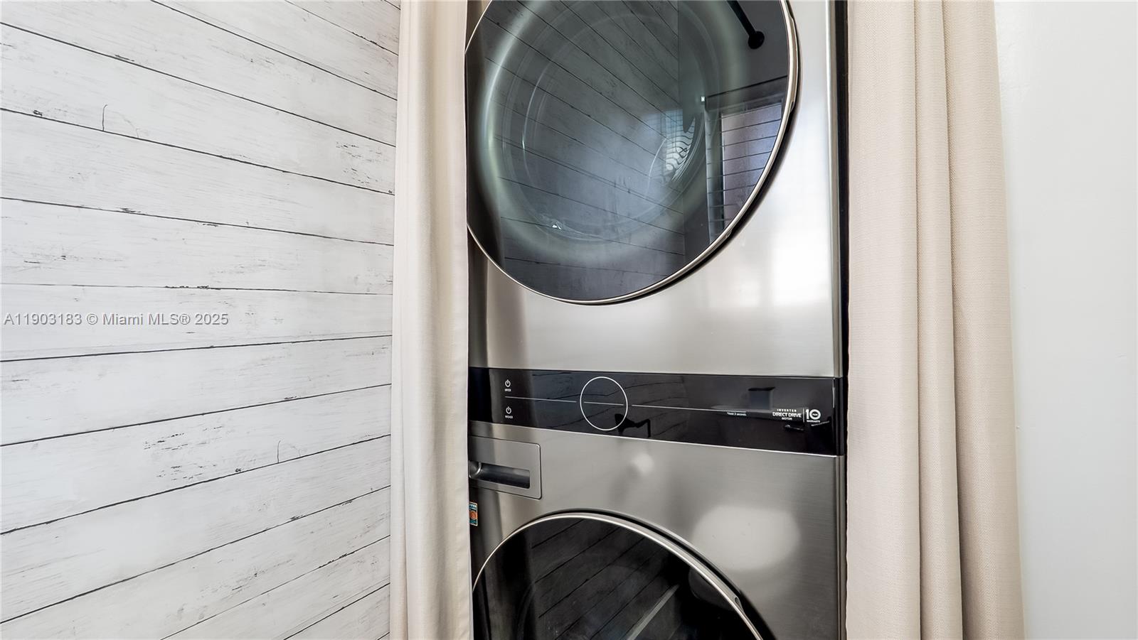 WEITZER SERENA LAKES TOWN - Residential