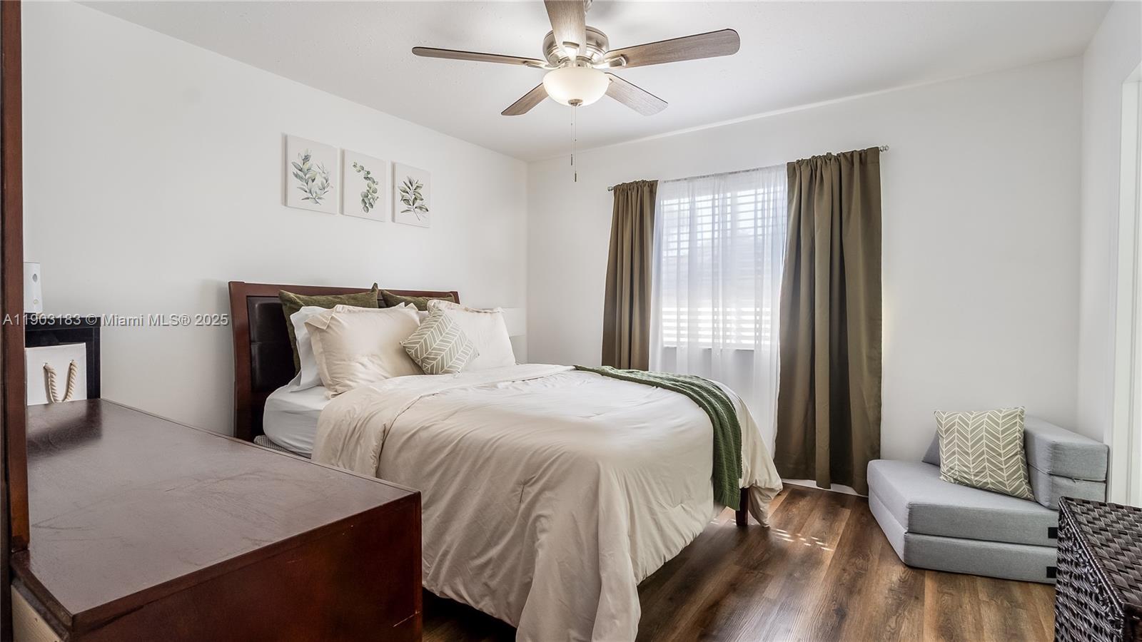 WEITZER SERENA LAKES TOWN - Residential