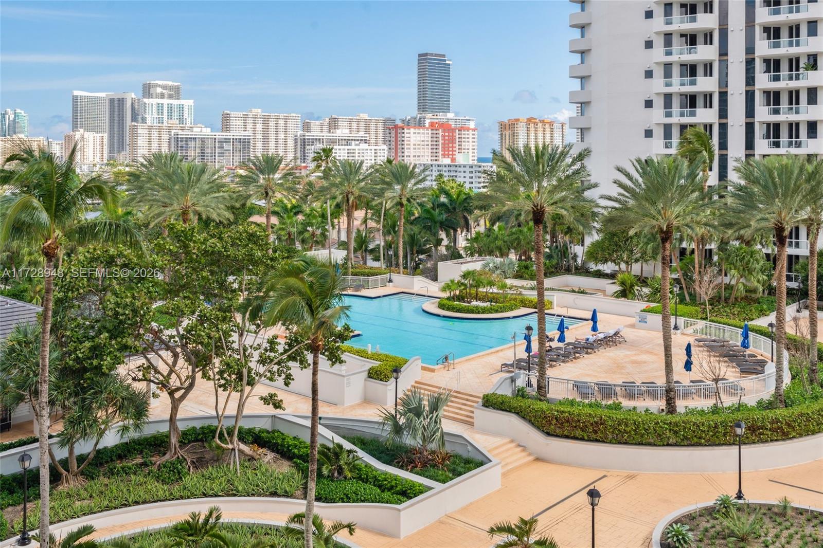 NORTH TOWER AT THE POINT - Residential