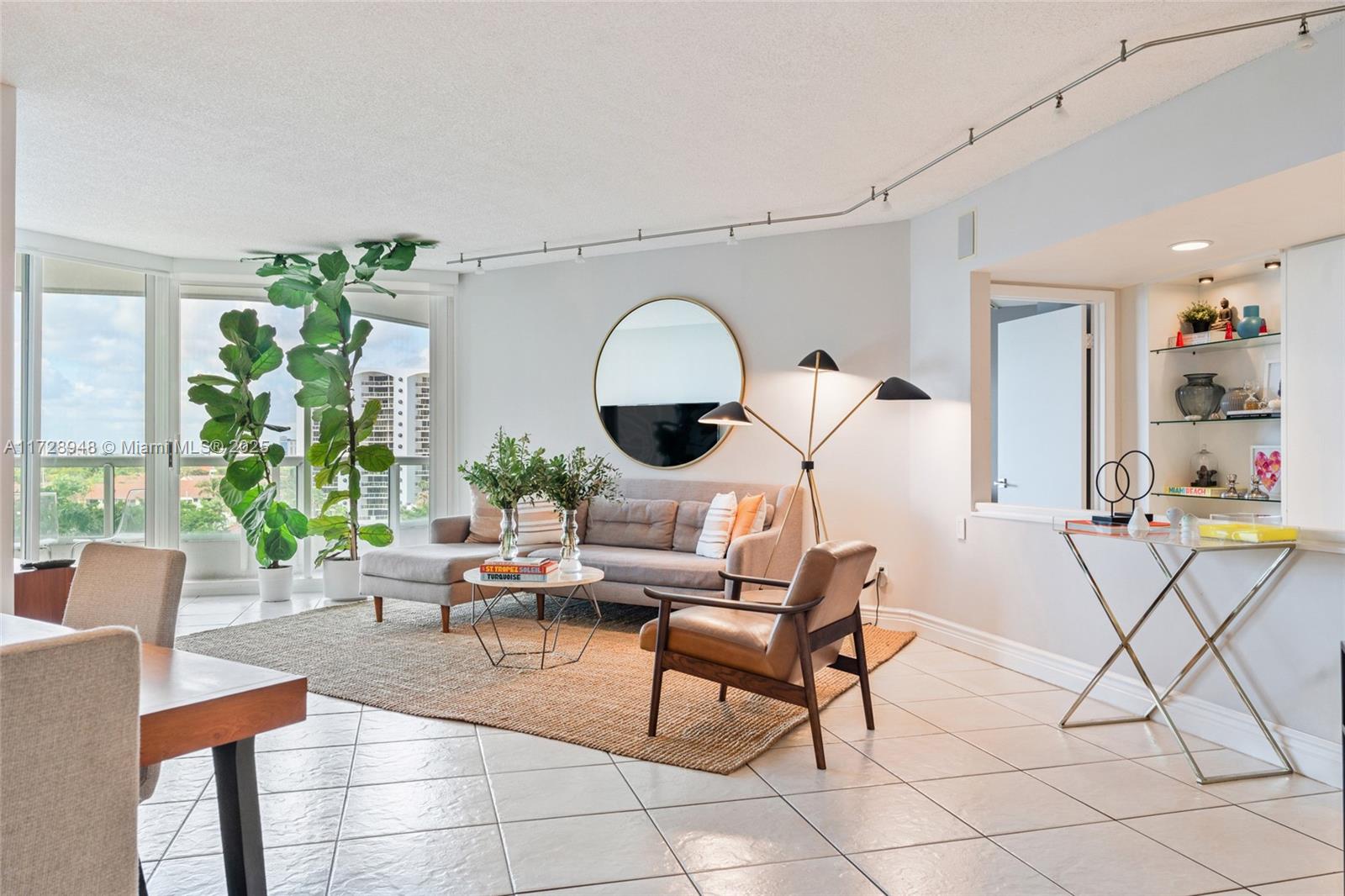 21205 Yacht Club Dr 805