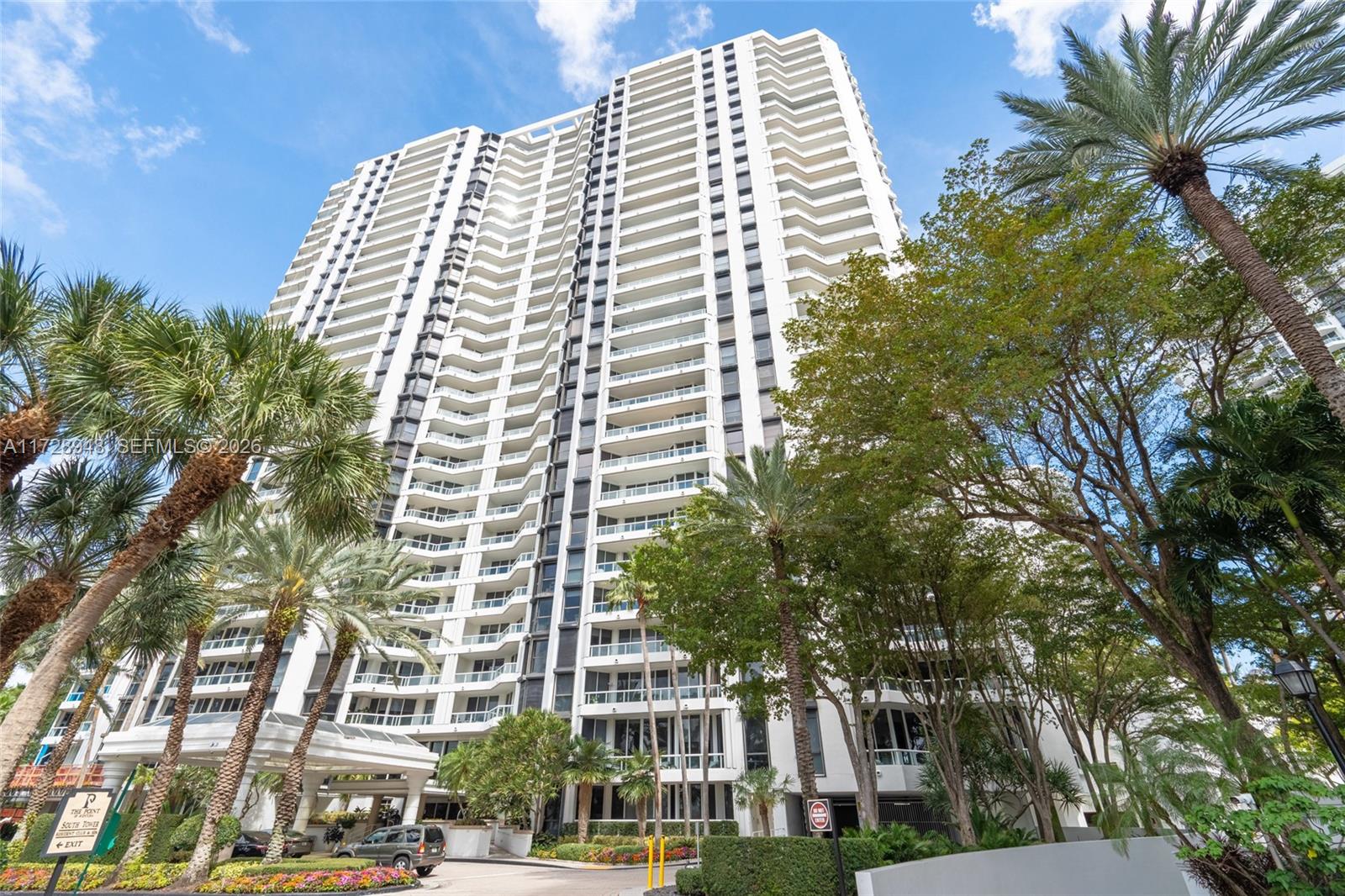 NORTH TOWER AT THE POINT - Residential