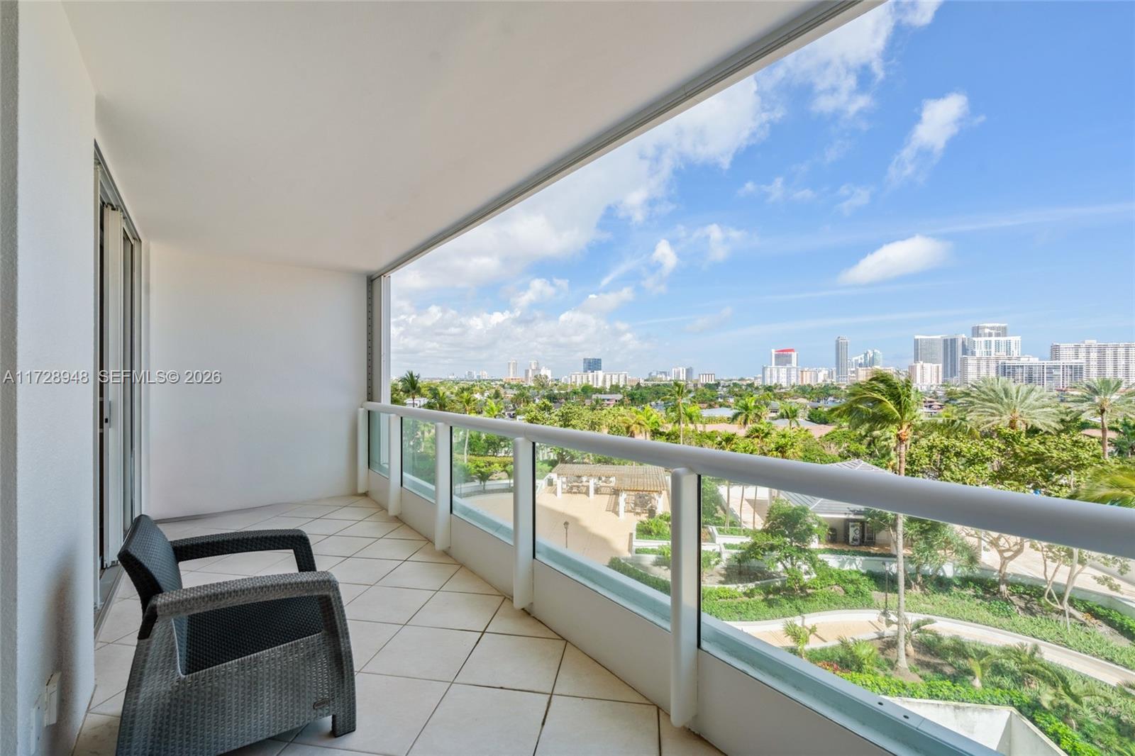 NORTH TOWER AT THE POINT - Residential