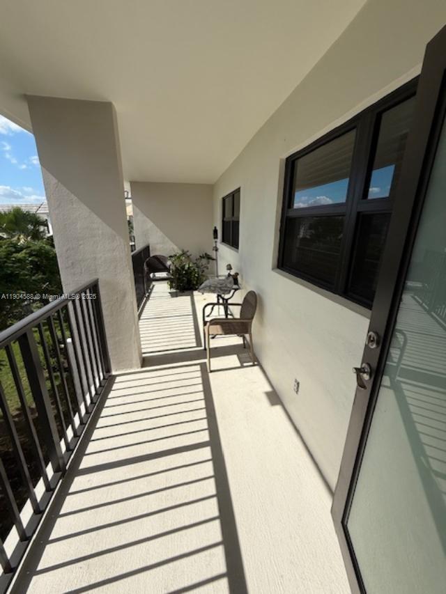 RIVER REACH CONDOMINIUM I - Residential