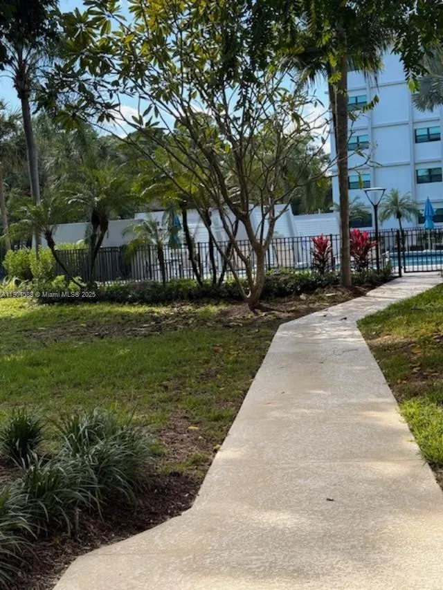 Fort Lauderdale, Florida 33315, United States, 2 Bedrooms Bedrooms, ,2 BathroomsBathrooms,Residential,Active,239477