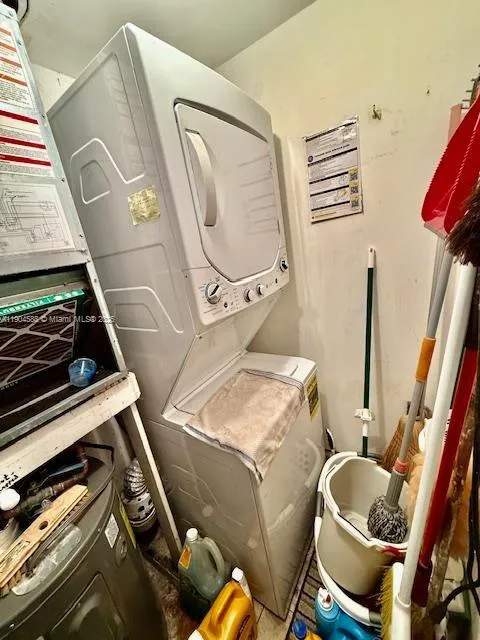 Fort Lauderdale, Florida 33315, United States, 2 Bedrooms Bedrooms, ,2 BathroomsBathrooms,Residential,Active,239477