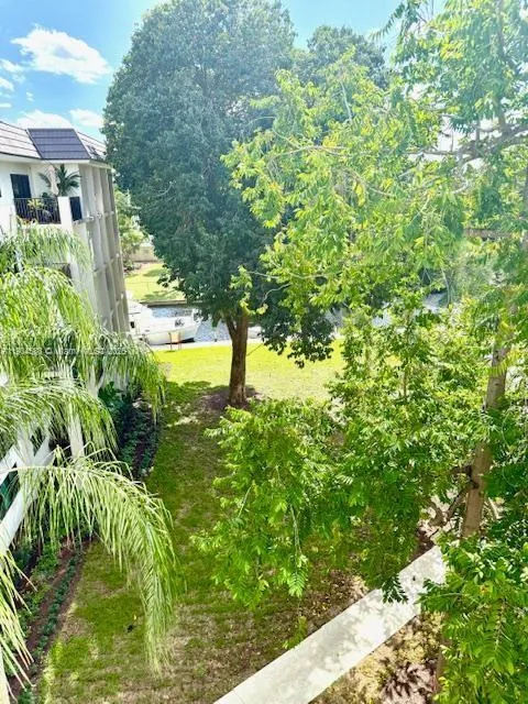 Fort Lauderdale, Florida 33315, United States, 2 Bedrooms Bedrooms, ,2 BathroomsBathrooms,Residential,Active,239477