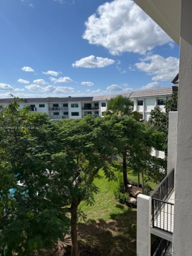 RIVER REACH CONDOMINIUM I - Residential