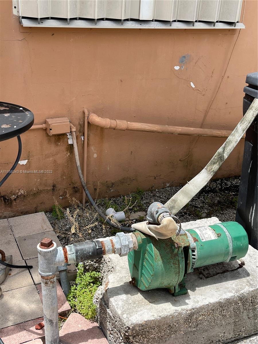 WESTWOOD LAKE 6TH ADDN - Residential