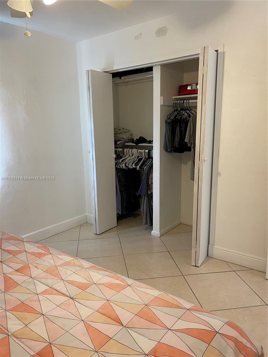 WESTWOOD LAKE 6TH ADDN - Residential