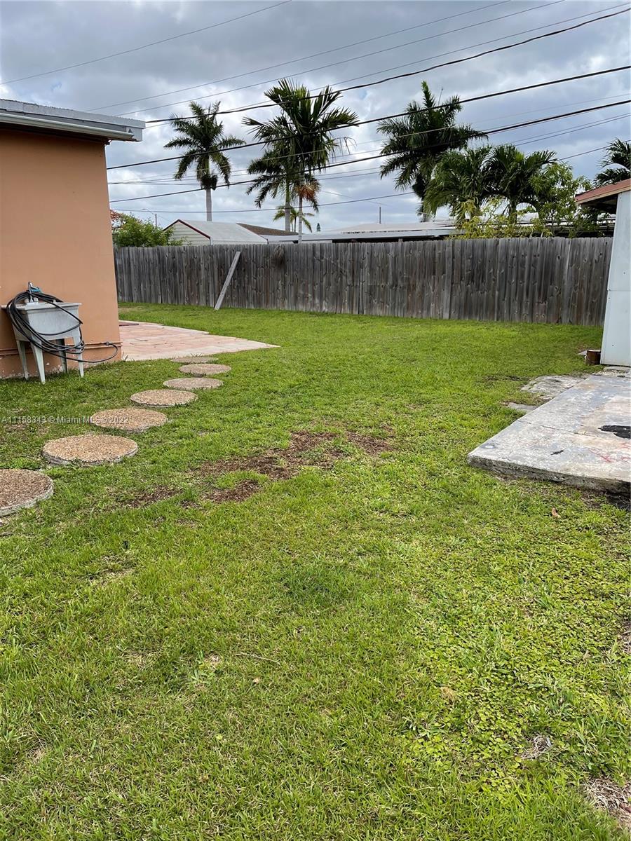 WESTWOOD LAKE 6TH ADDN - Residential