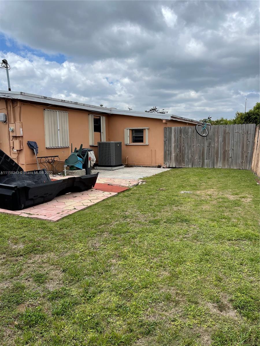 WESTWOOD LAKE 6TH ADDN - Residential