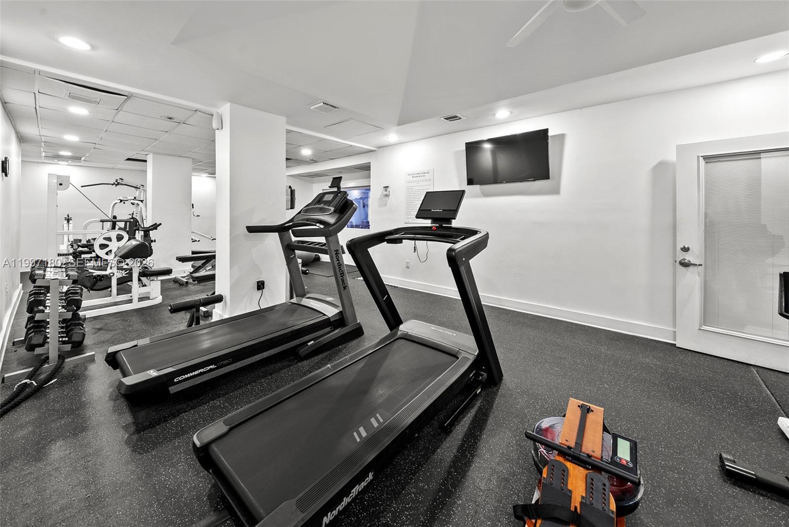 OCEAN PARK CONDO - Residential