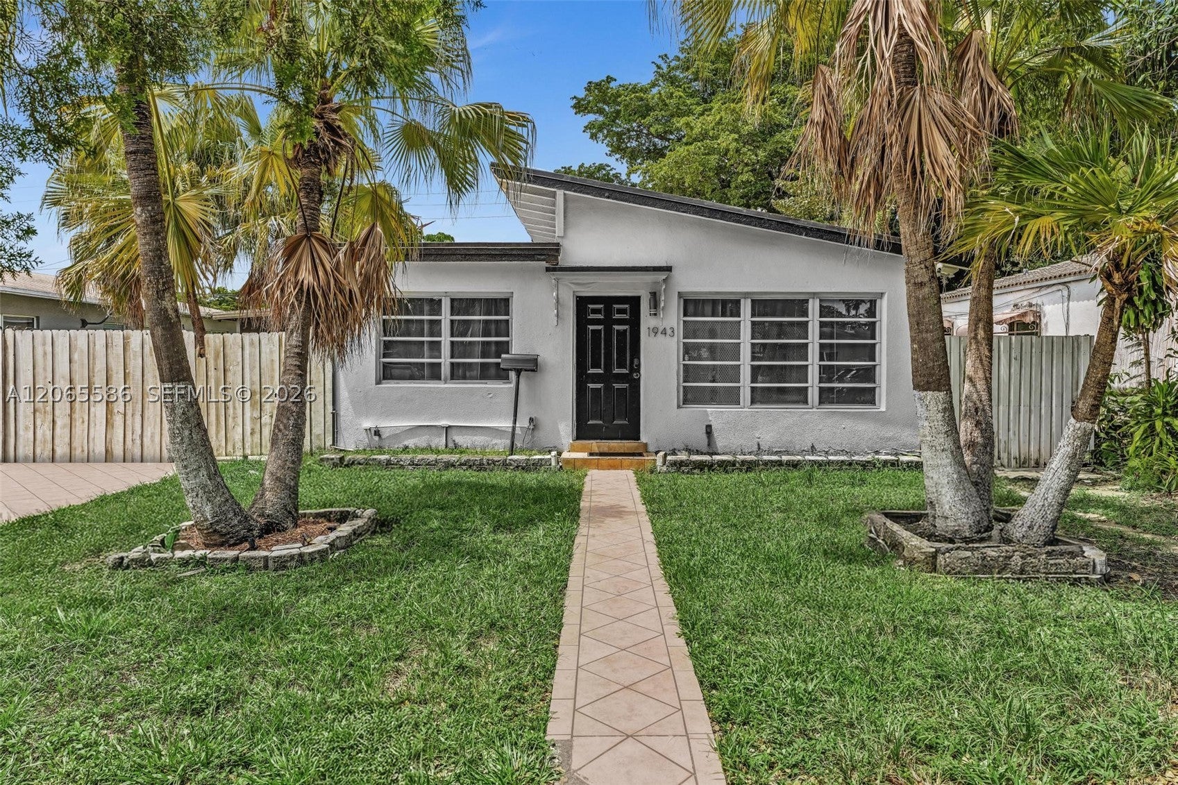 1943 Rodman St