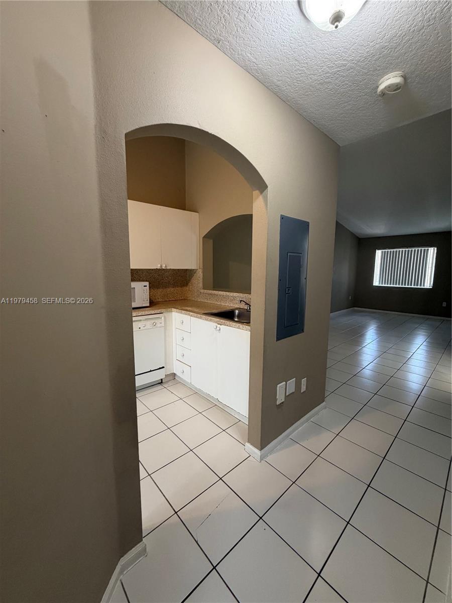 COVE AT BRIAR BAY CONDO - Residential