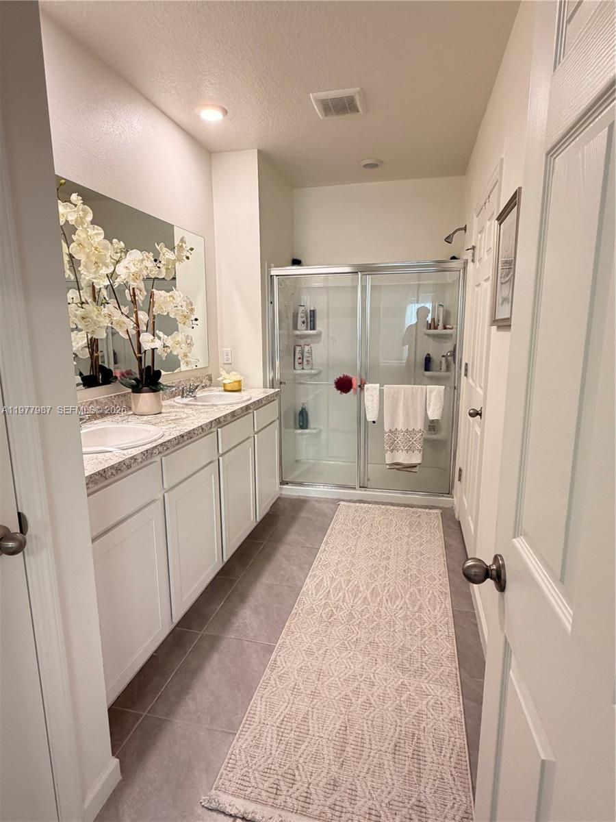 VERANO SOUTH PUD 1 - POD - Residential Lease