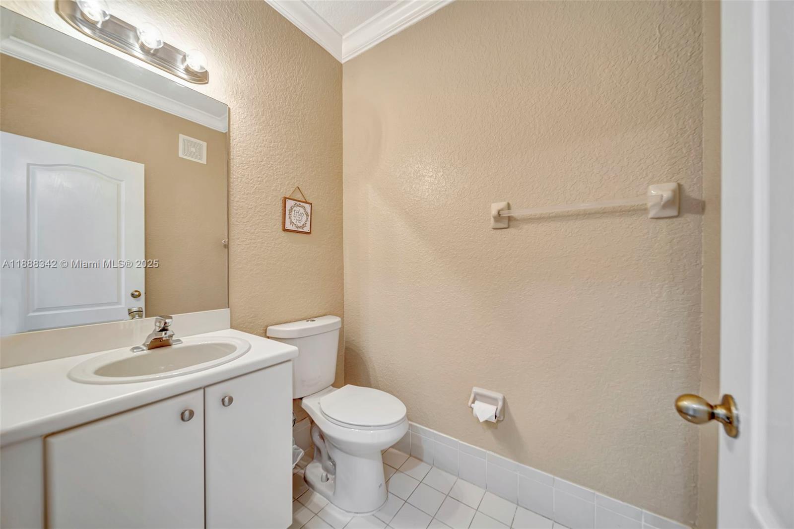 COURTYARDS TWO CONDO - Residential Lease