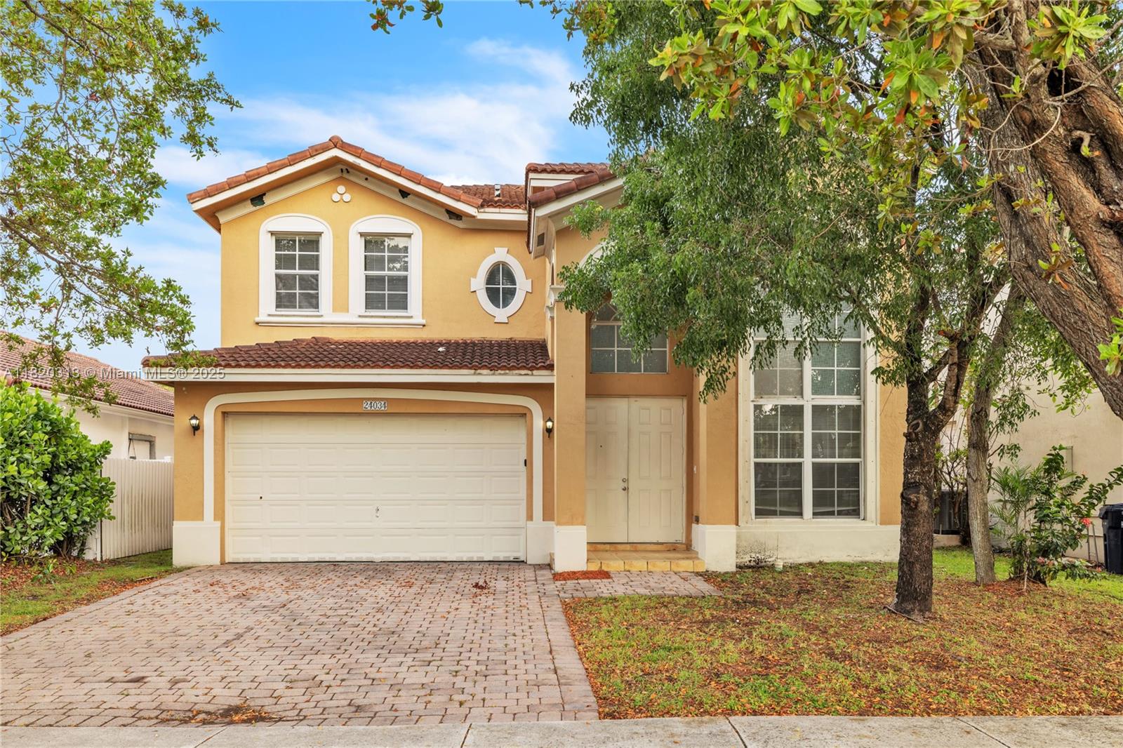 24034 Sw 107th Ct, Homestead, Miami-Dade County, Florida - 5 Bedrooms  
3 Bathrooms - 