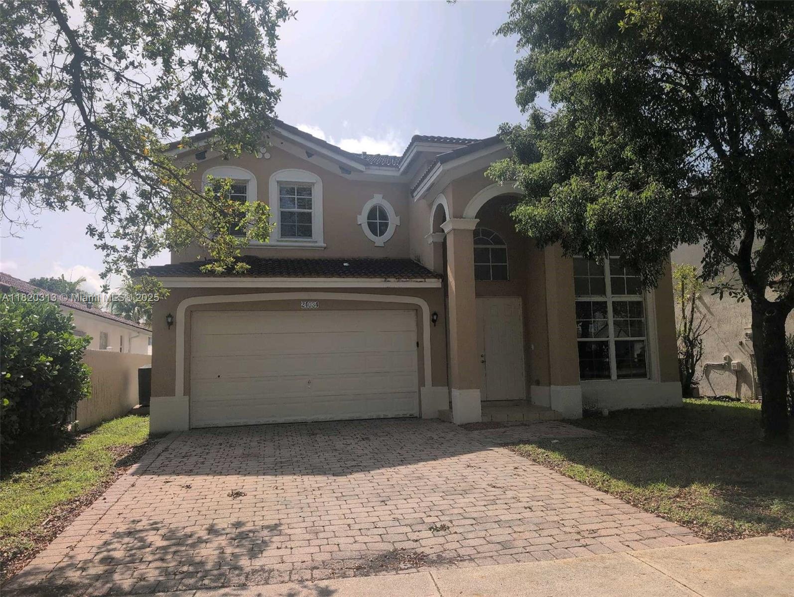 24034 Sw 107th Ct, Homestead, Miami-Dade County, Florida - 5 Bedrooms  
3 Bathrooms - 