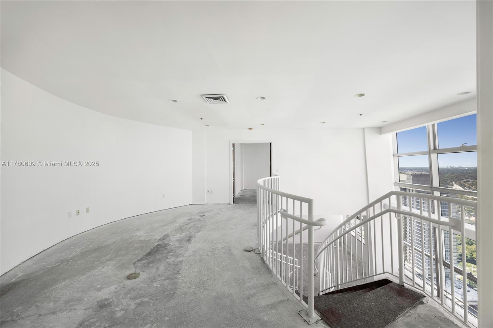 MAYFIELD CONDO - Residential