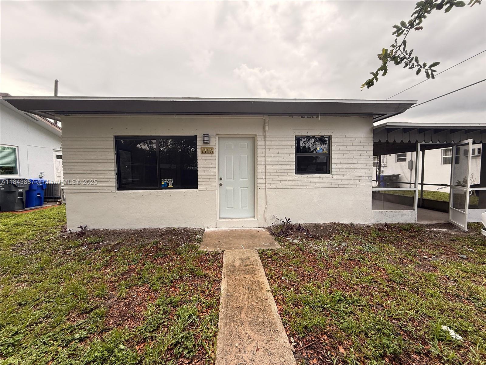 Fully renovated 2 bed, 1 bath unit with all brand-new finishes. Features private washer and dryer, modern kitchen, and updated flooring throughout. Located in a quiet neighborhood near major schools, with easy access to the Florida Turnpike. Minutes from Hard Rock Casino and Hard Rock Stadium.
