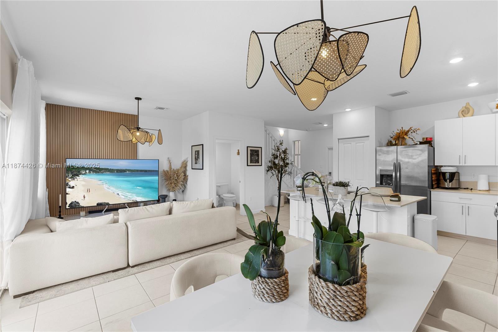 WYNDHAM LAKES SUNSET  T - Residential