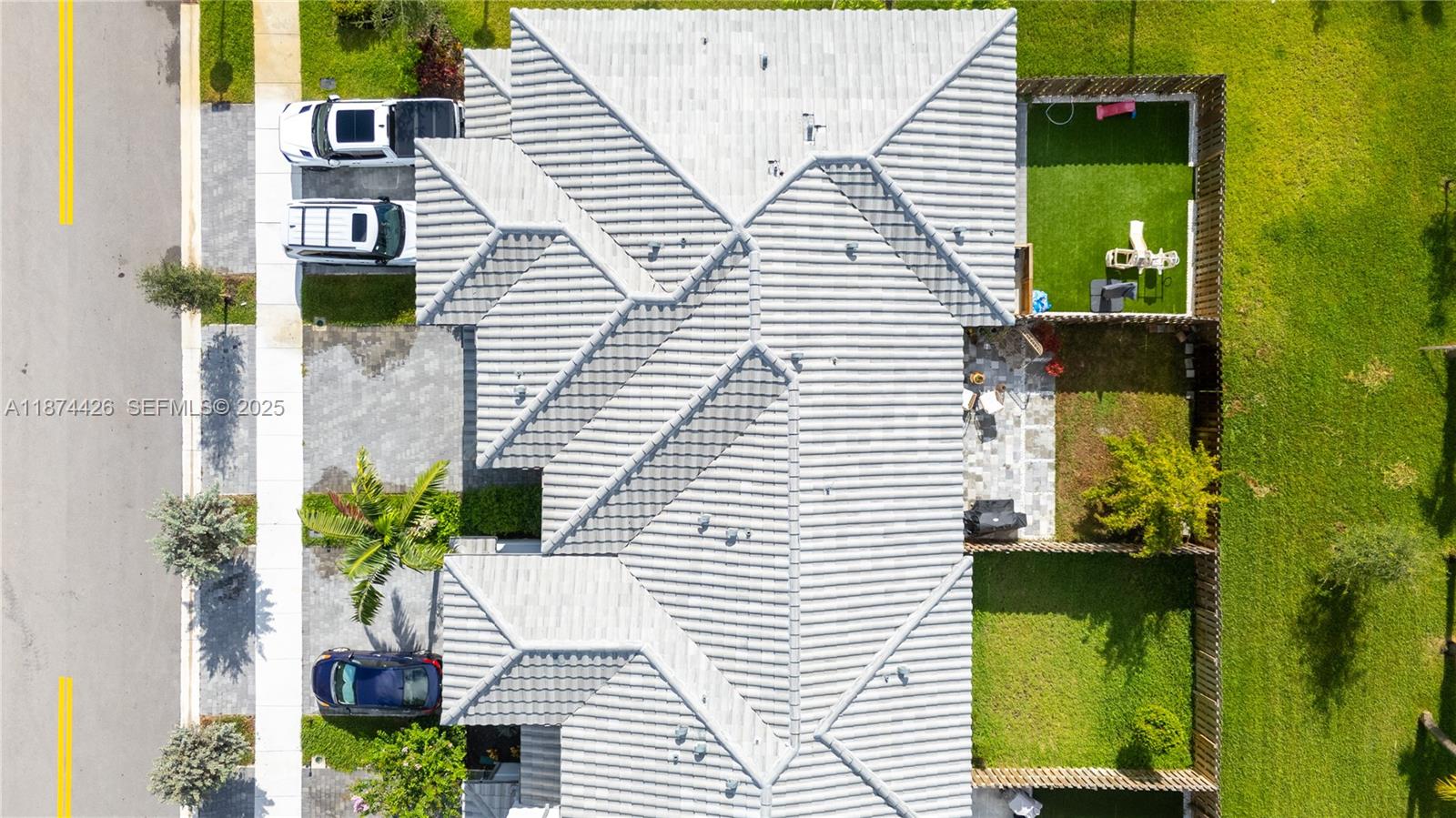 WINDSOR SQUARE - Residential