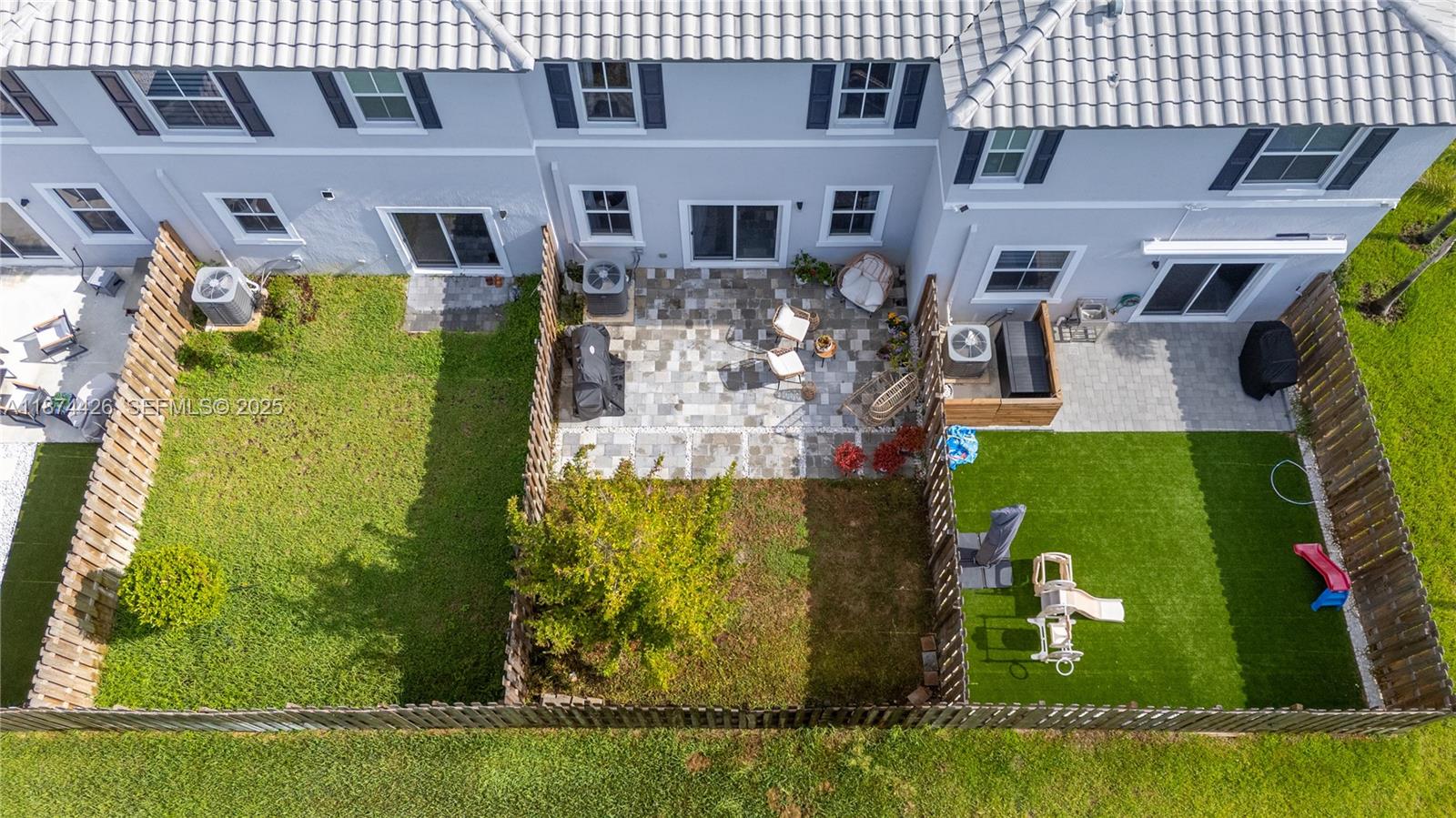 WINDSOR SQUARE - Residential