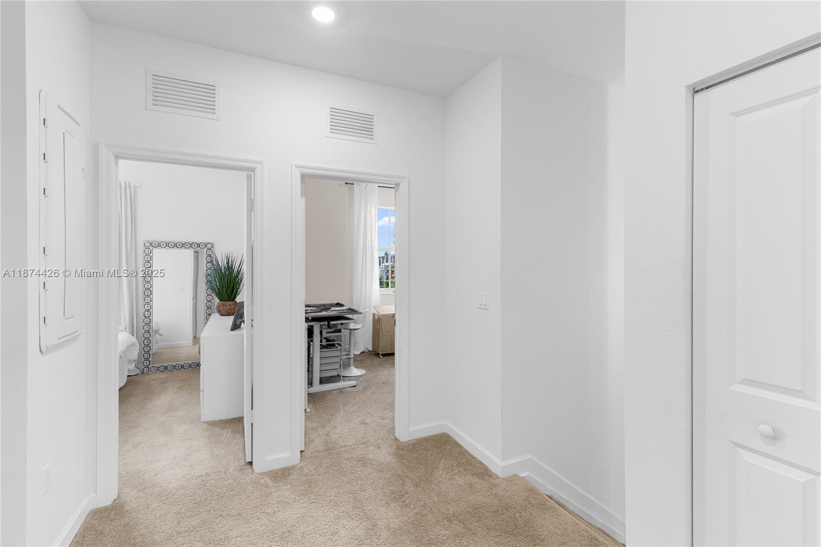 WYNDHAM LAKES SUNSET  T - Residential